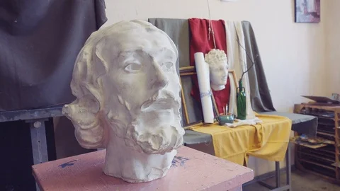 The head of the sculpture in the artist's workshop. Stock Footage 114657643
