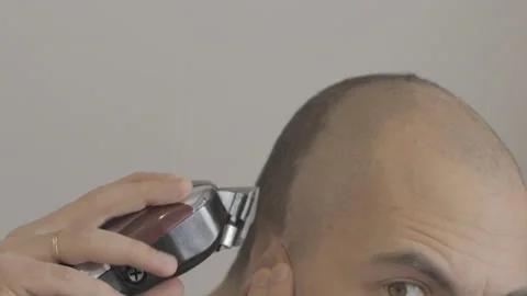 Head shaving shaver Stock Footage 86526373