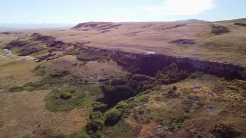 Head-Smashed-In Buffalo Jump near Fort Macleod Alberta Stock Footage 139948813