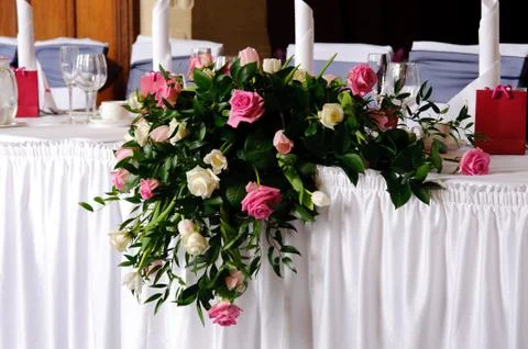Head table at wedding reception decorated Stock Photos