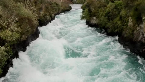 Head Waters of Huka Falls Stockbeeldmateriaal 168388446