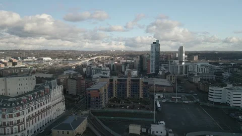 Heading towards the Itchen Bridge Southampton aerial view Drone shot Video stock 265606350