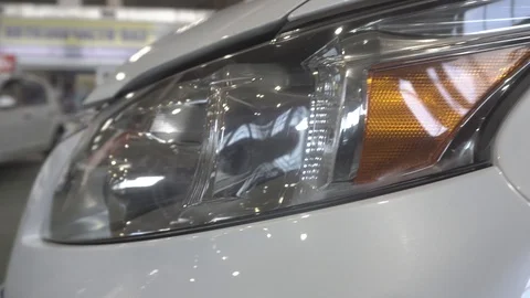 Headlight on a car close up Vidéo 106596034