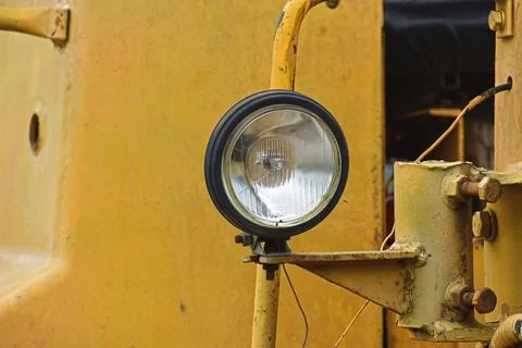 Headlight of an old abandoned machine : paradeep, odisha, india, july 30, 2025 스톡 사진