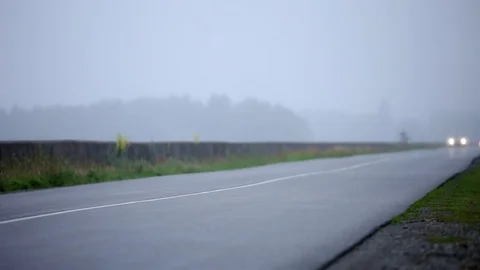 Headlights, car approaches Video stock 72860138