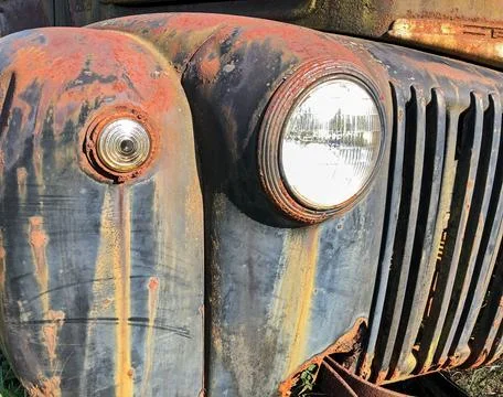 Headlights On Rusting Truck Foto stock