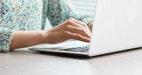 HEADLINE Stock Footage 117093520