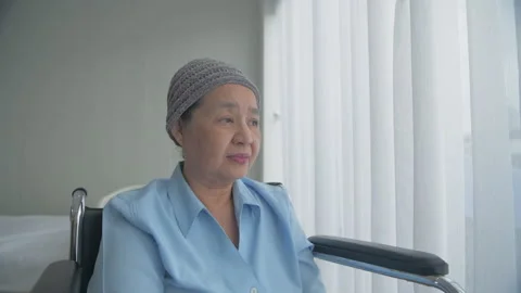 Health concept of 4k Resolution. An elderly Asian woman is waiting for relati Stock Footage 164172901