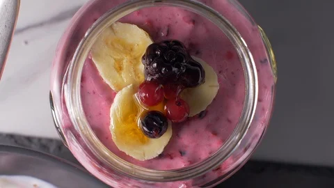 Healthy breakfast served in a jar 스톡 동영상 104113369