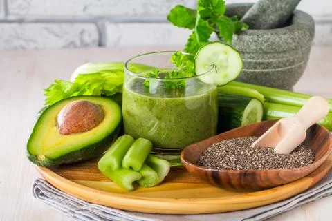 Healthy green juice smoothie Foto stock