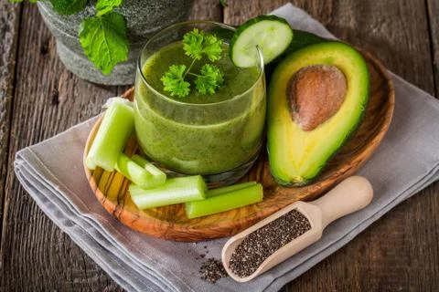 Healthy green juice smoothie Stock Photos