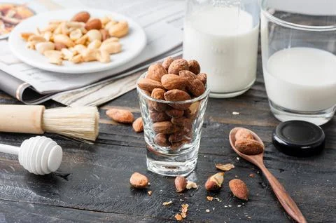 Heap of almonds Foto stock