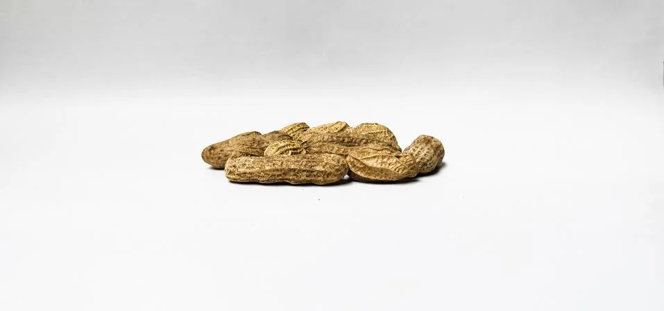 Heap of peanuts Stock-Fotos