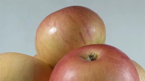 Heap of ripe apples Stock Footage 153285060