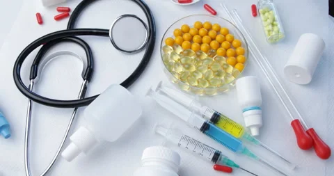 Heap of various pills , rotation Stock Footage 189815504