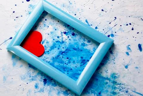 Heart in the blue frame,spray paint the background Stockfoto's