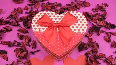 Heart box love Video stock 262555166
