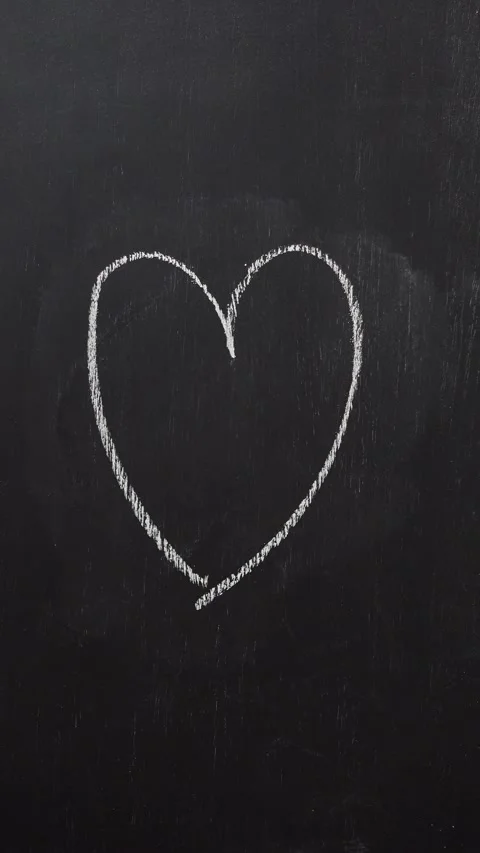 Heart drawn on blackboard Stock Footage 274502037