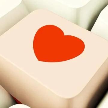 Heart icon on pink computer key showing love and romance for valentines Stockillustratie