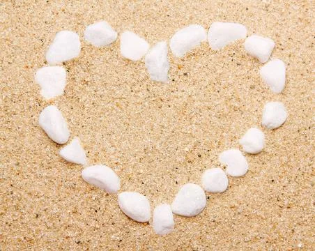 Heart made with shells. Heart shape on sand heart made with shells. Heart ... Stock-Fotos