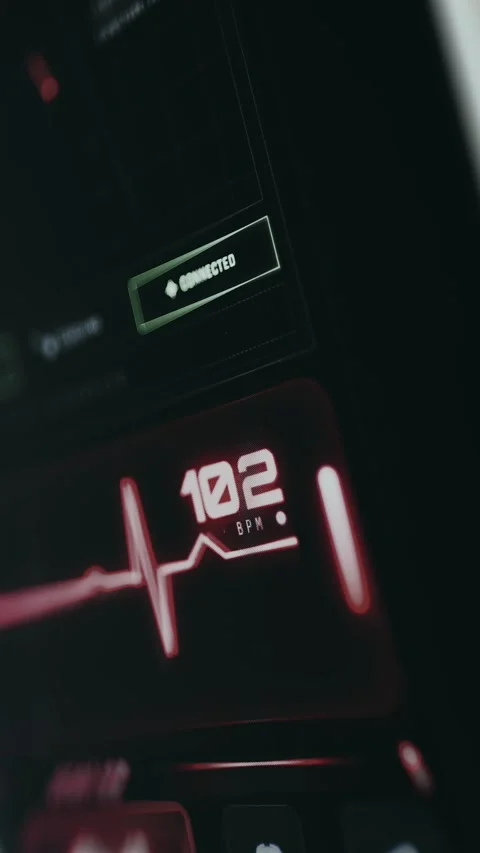 Heart Rate 102 BPM Macro Close Up Видео 336382167