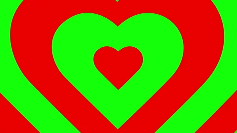 Heart shape motion graphic on green screen background. Stock Footage 338991395