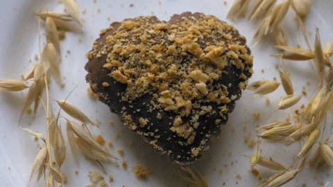 Heart-shaped cake 動画素材 103391375