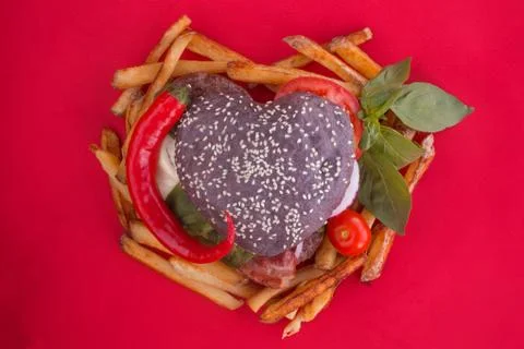 Heart shaped hamburger Stock-Fotos