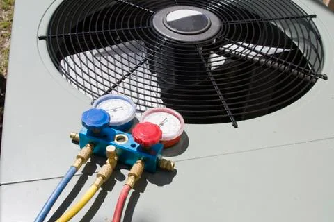 Heat pump maintenance Photos
