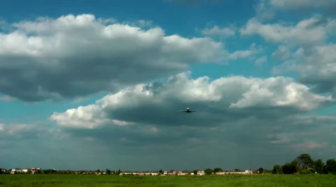 HEATHROW AIRPORT FLIGHT PATH Stock Footage 38219446