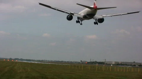 Heathrow Plane Landing Stock Footage 457286