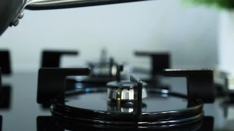 Heating wok on gas oven Video stock 98054865