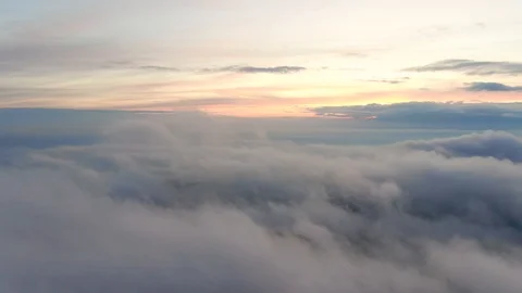 Heaven 4K - Fly through sky 動画素材 126967615