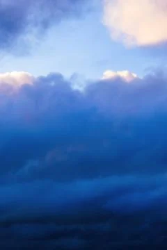 Heaven evening cloudscape after overcast day. Foto stock