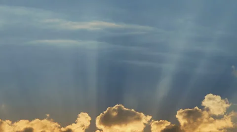 Heavenly clouds with sun rays 스톡 동영상 39761477