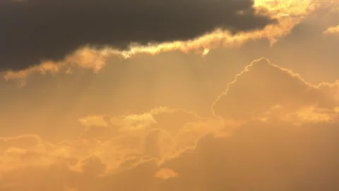 Heavenly Golden Clouds with Divine Sun Rays Background Vídeos de archivo 281140917