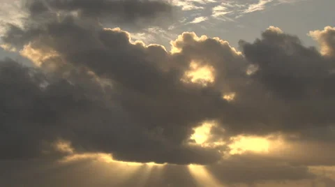 Heavenly Light Through Dark Clouds Vídeos de archivo 45844135