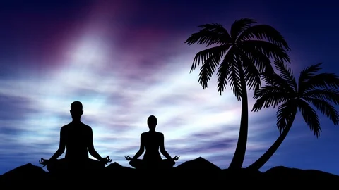 Heavenly rays of light shining down on the silhouette of a couple meditating. Vídeos de archivo 127937803