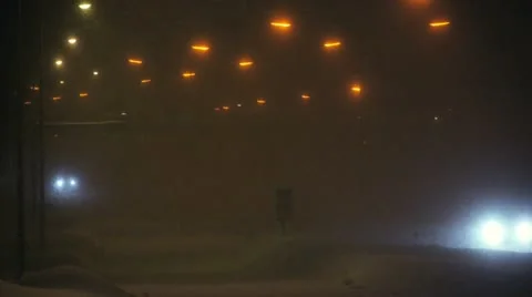 Heavy blizzard at night time Video stock 12714589