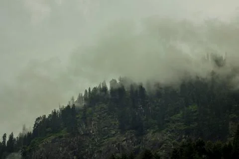 Heavy cloud in the rocks mountains Foto stock
