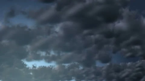 Heavy clouds on the move Video stock 10563919