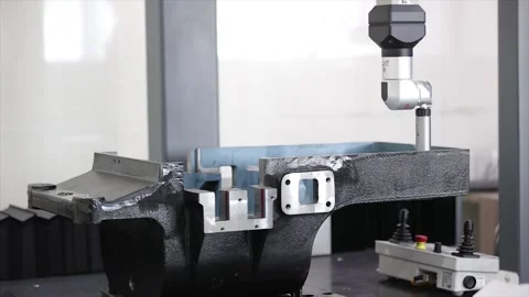 Heavy components through a modern factory, beginning with rough material 스톡 동영상 320941482