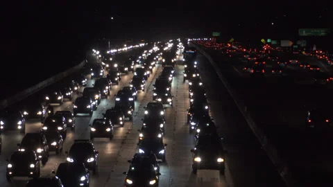 Heavy freeway traffic at nigh Stockbeeldmateriaal 137485110