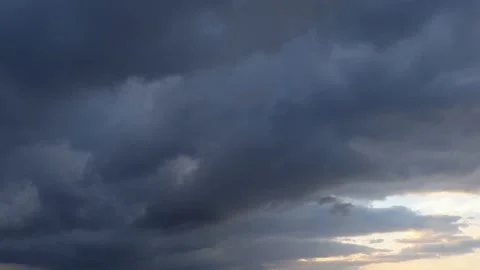 Heavy grey clouds animation for weather forecast - loop video Video stock 202965972