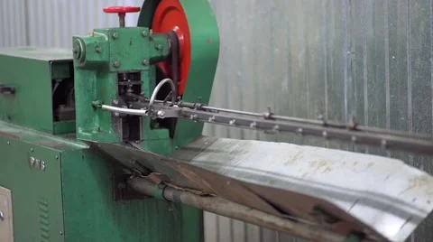 Heavy machine for cutting wire Stock-Footage 61520661