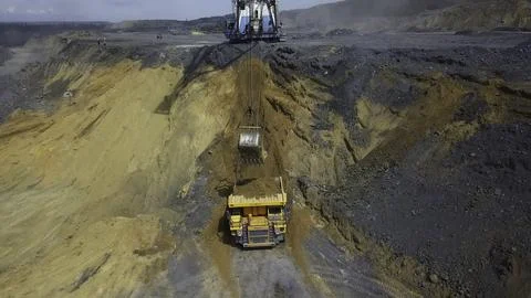 Heavy Machinery Utilized at the Mining Site for Effective and Efficient Foto stock