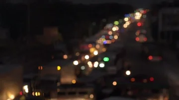 Heavy night traffic Video stock 85619801