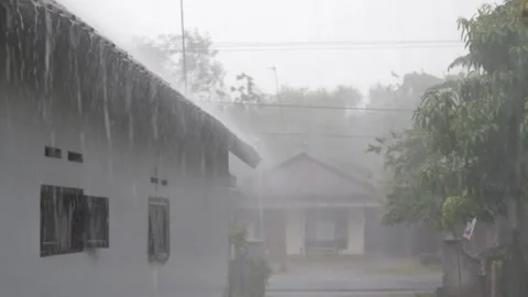 Heavy rain around the house Stock Footage 148161027