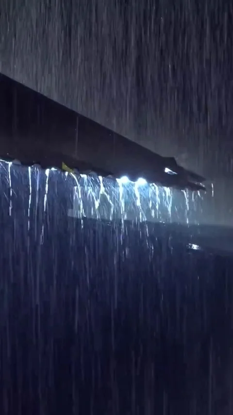 Heavy Rain Falling Stock Footage 326373756