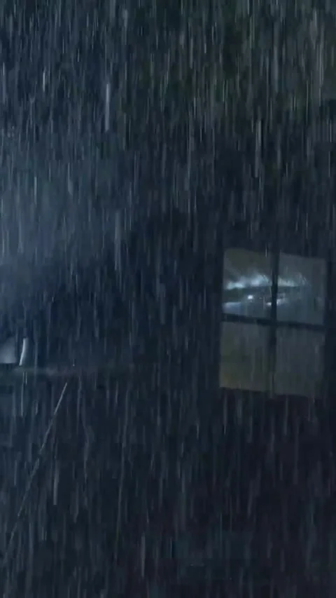 Heavy Rain Falling Stock Footage 326375401